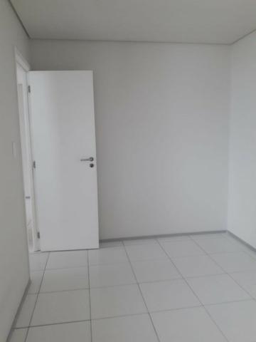 Apartamento na Ponta D'Areia, Suíte e Quarto, Locação - Foto 5