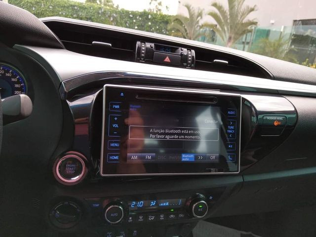 TOYOTA HILUX SRX 2.8 TURBO DIESEL 4X4 AUTOMATICA - Placa A- 2016 - Foto 5