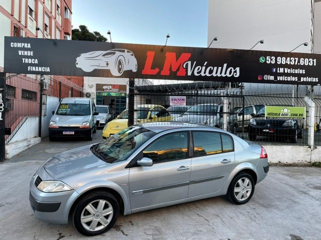 MEGANE SEDAN DYNAMIQUE 1.6 EM EXCELENTE ESTADO!