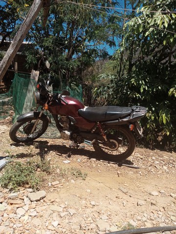MOTO TITAN 125