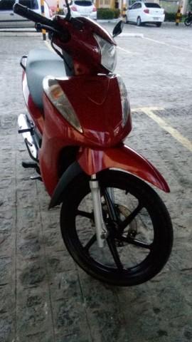 VENDE MOTO BIZ TOP