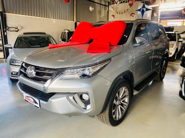 HILUX SW4 2016/2016 2.8 SRX 4X4 7 LUGARES 16V TURBO INTERCOOLER DIESEL 4P AUTOMÁTICO