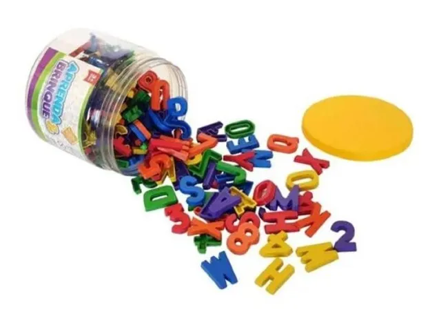 Letras lúdicas e didática Luctoys 200 peças de 5 cm