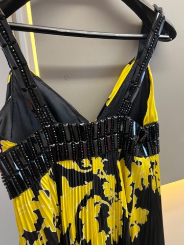 Vestido festa estampado com pedrarias  - Foto 4
