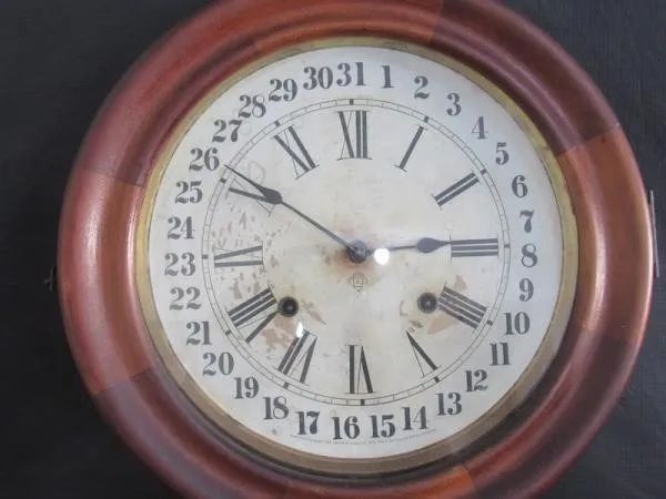 relógio ansônia oito calendário bicolor  - Foto 2