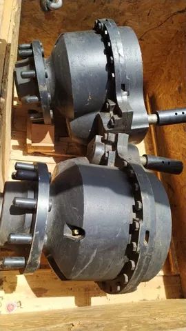 Cubo Redutor Dianteiro Colheitadeira Massey Ferguson  MF32 MF5650 MF3640 MF6690 - Foto 2