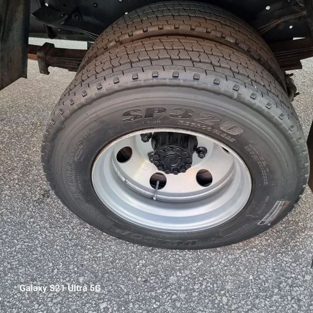 Vw 8.160 ano 2016 cesto aéreo com AR condicionado e embreagem a AR  - Foto 8
