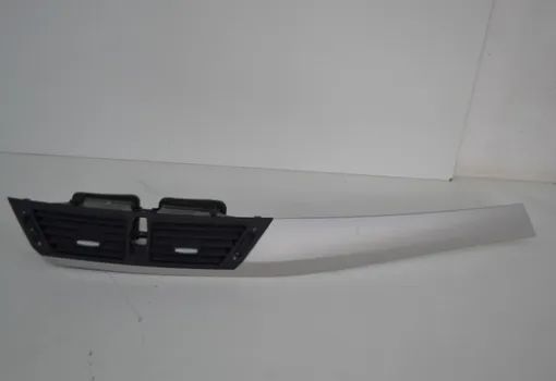 Moldura Friso Central Painel Com Difusor Bmw X1 Sdrive 2011