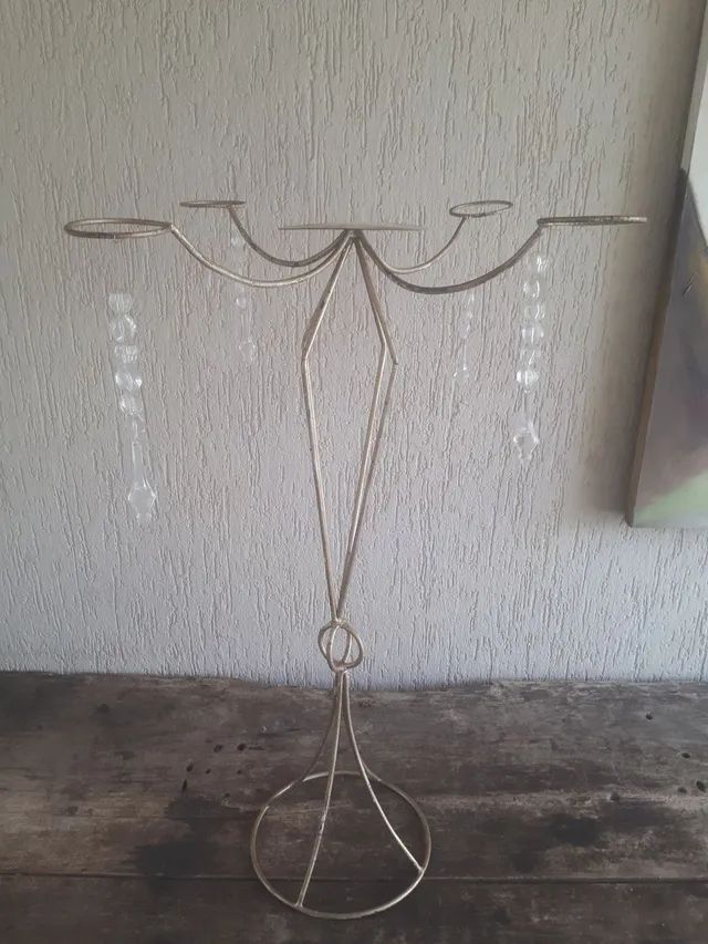 Suporte Castiçal Para Velas e Arranjo de Flores Vários 