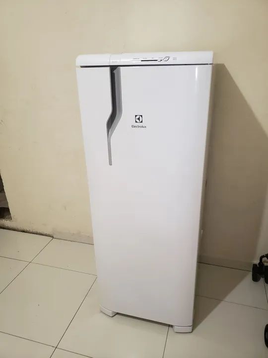 Geladeiras funcionando perfeitamente entrego dependendo do bairro - Foto 6