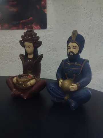 2 estátuas antigas para decoração