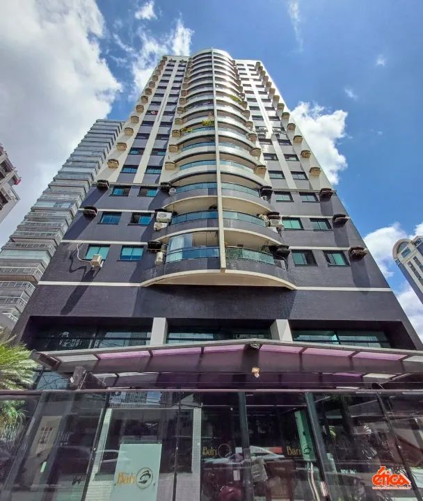 Ed. Torre de Bari apto de 03 quartos sendo 01 suite 02 vagas