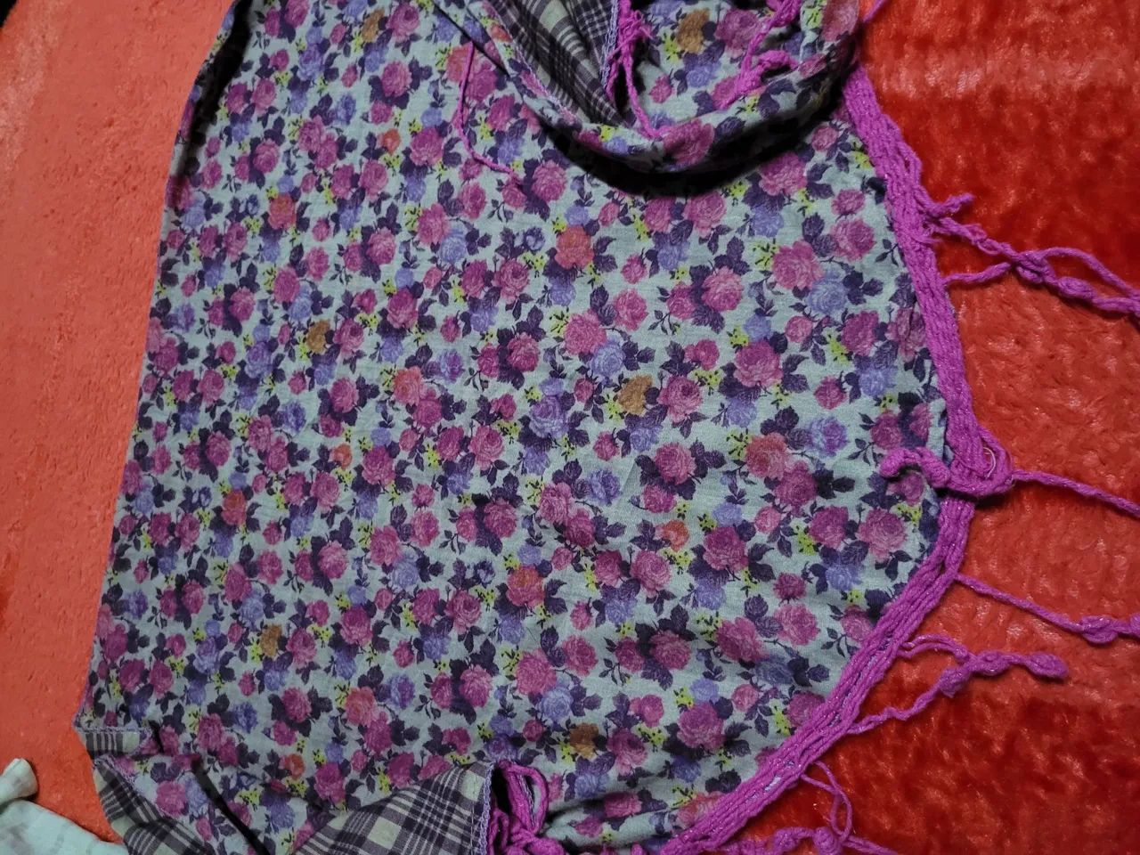 Lenço Floral com Franjas Echarp