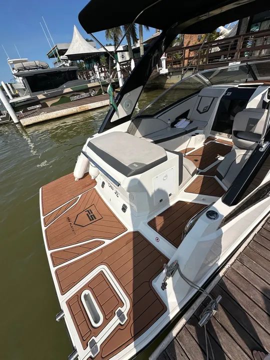 Lancha FS element 265 2020 gabinada completa 