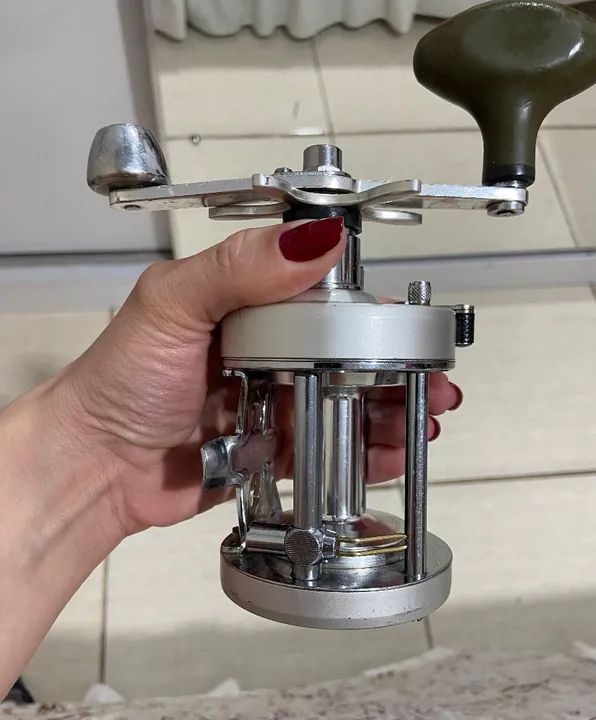 Vendo carretilha Abu garcia 7000 IC3