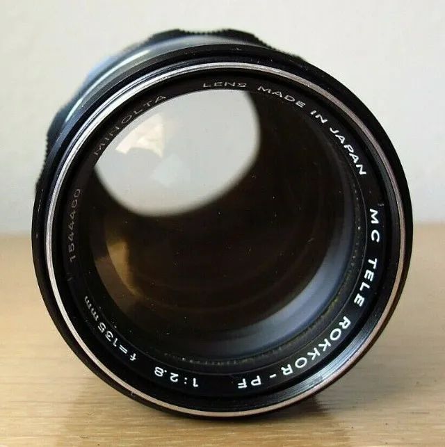 Minolta MC Tele Rokkor-PF 135mm f/2.8 Lente Vintage Excelente