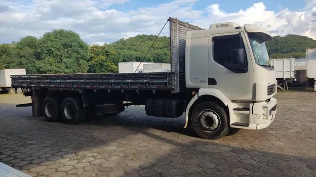 Volvo Vm 260 6x2 R, Ano 2010/2011, Coarroceria, Branco - Foto 4