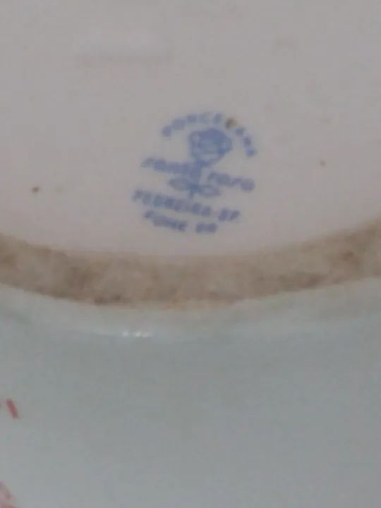 Caneca para chopp em porcelana com filete de ouro  - Foto 3