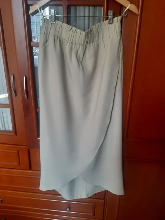 Vendo saia midi