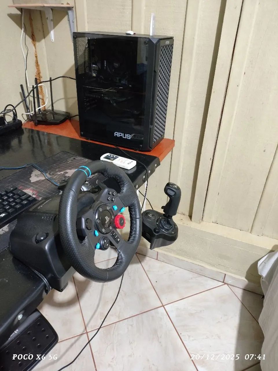 Volante g29 com câmbio Scania 12+2 - Foto 3