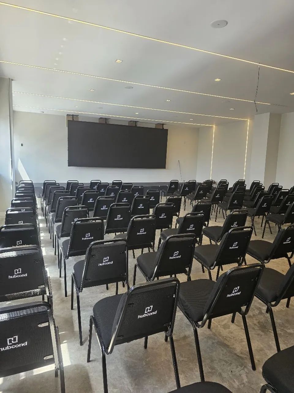 Cadeiras para Auditórios e Igrejas  - Foto 2
