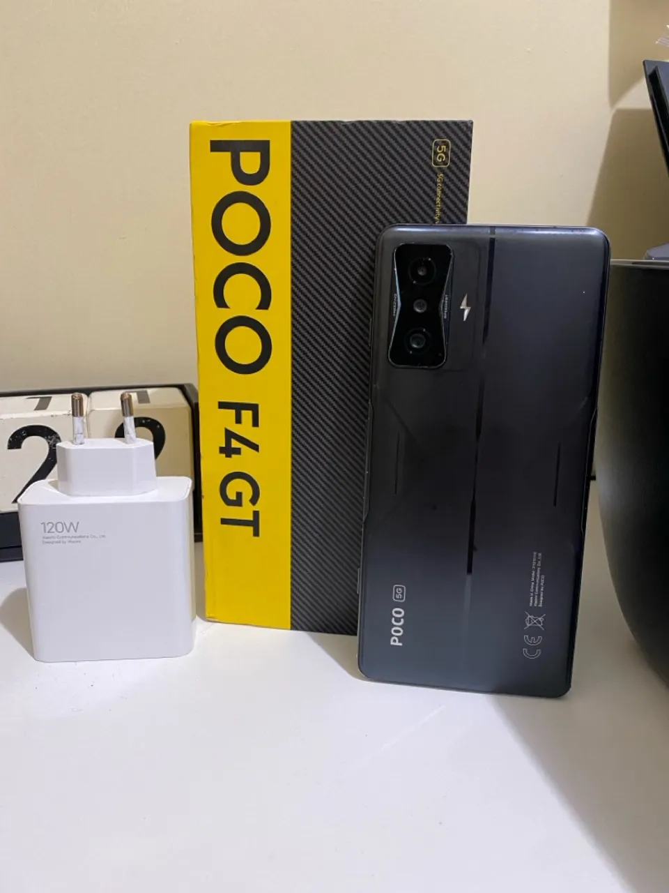 Xiaomi POCO F4 GT