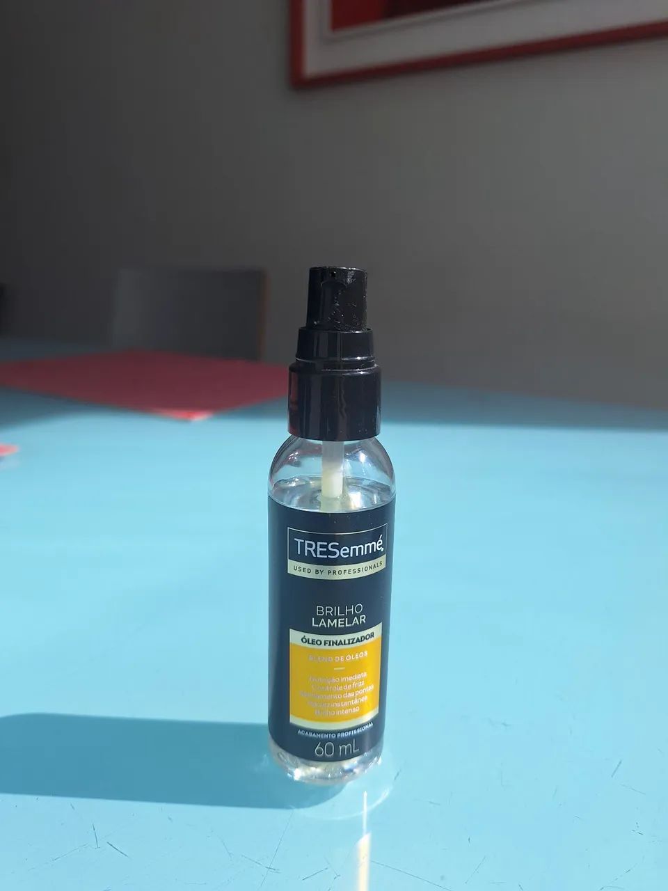Óleo finalizado de cabelo Tresemmé Brilho Lamelar com óleo dr macadamia e coco - Foto 2