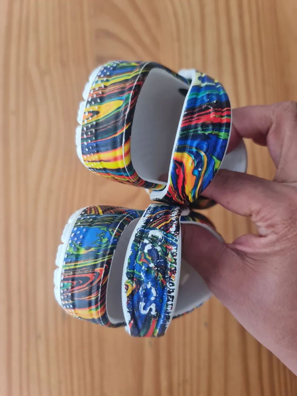 Sandálias Crocs Infantil - Coloridas e Estilosas - C6 / BR 24 - Foto 3