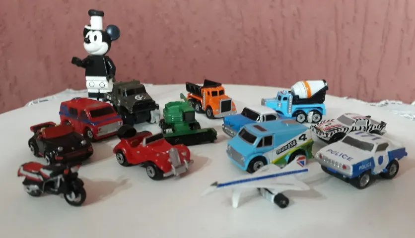 13 MINI SUPER MINIATURAS DE CARRINHOS CAMINHÕES MOTO AVIÃO USADOSS - Foto 4