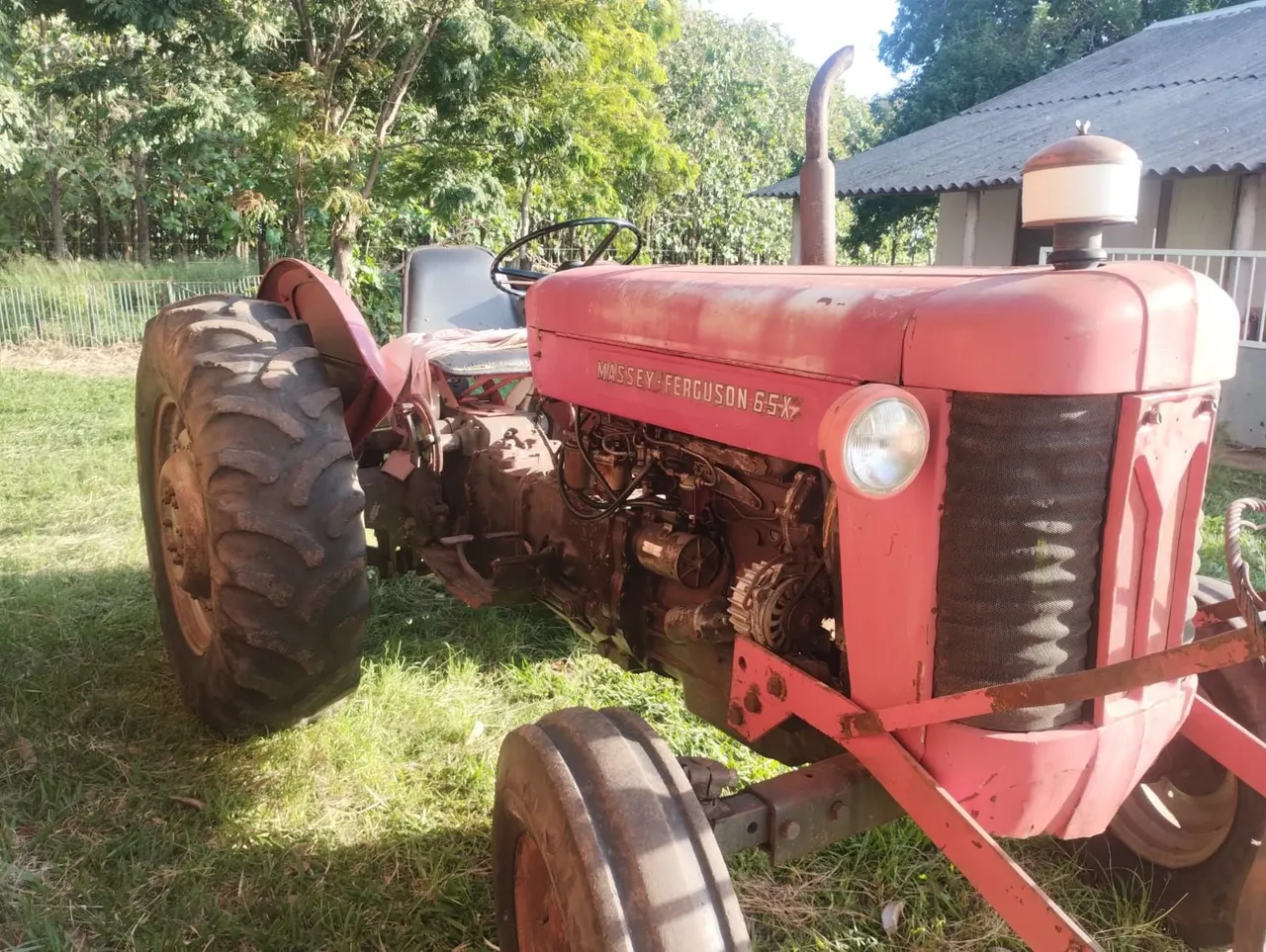 Trator Massey Ferguson 65X