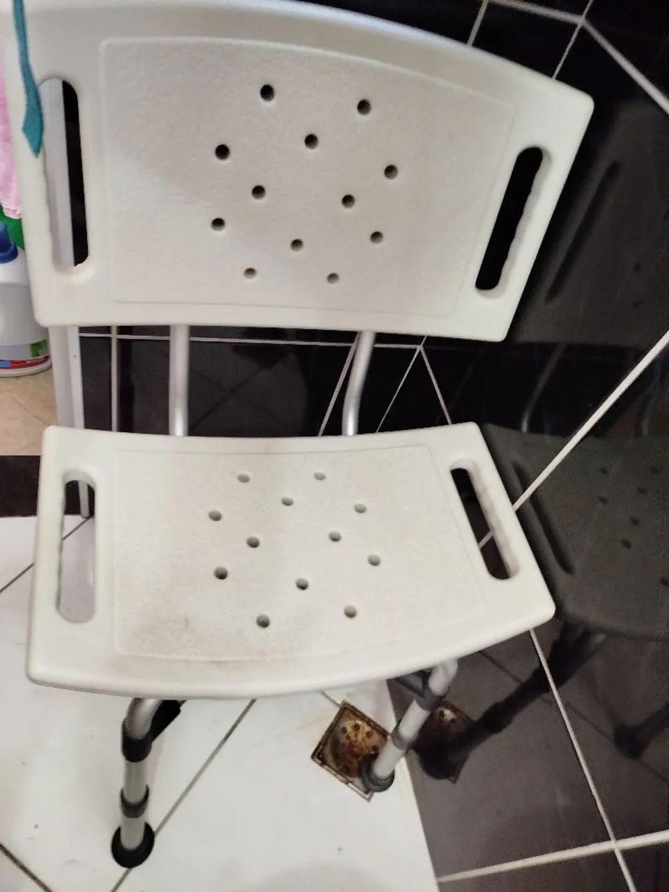   Cadeira banho com pés reguláveis - Foto 4