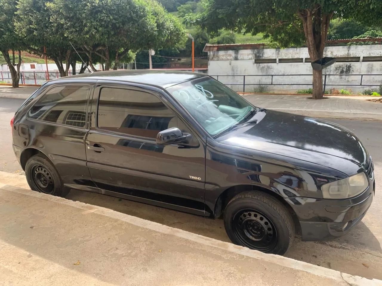 Gol 1.0 ano 2008 com ar condicionado e vidro elétrico  - Foto 4