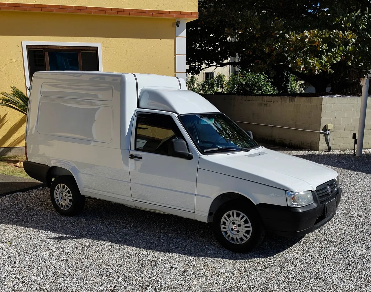 Fiat Fiorino 2013 único dono