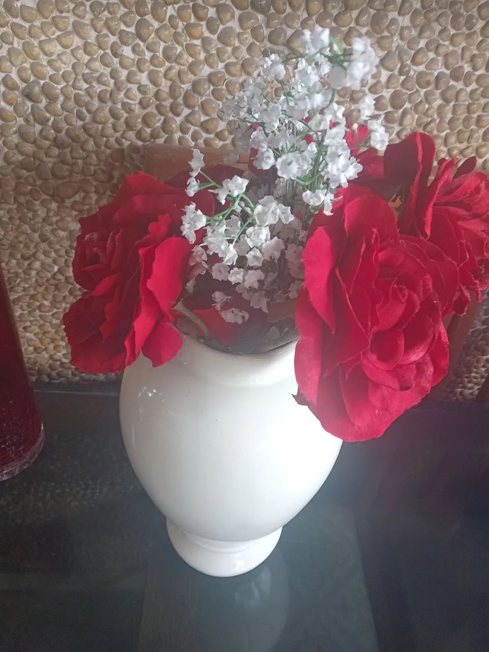 Jarro de flores branco