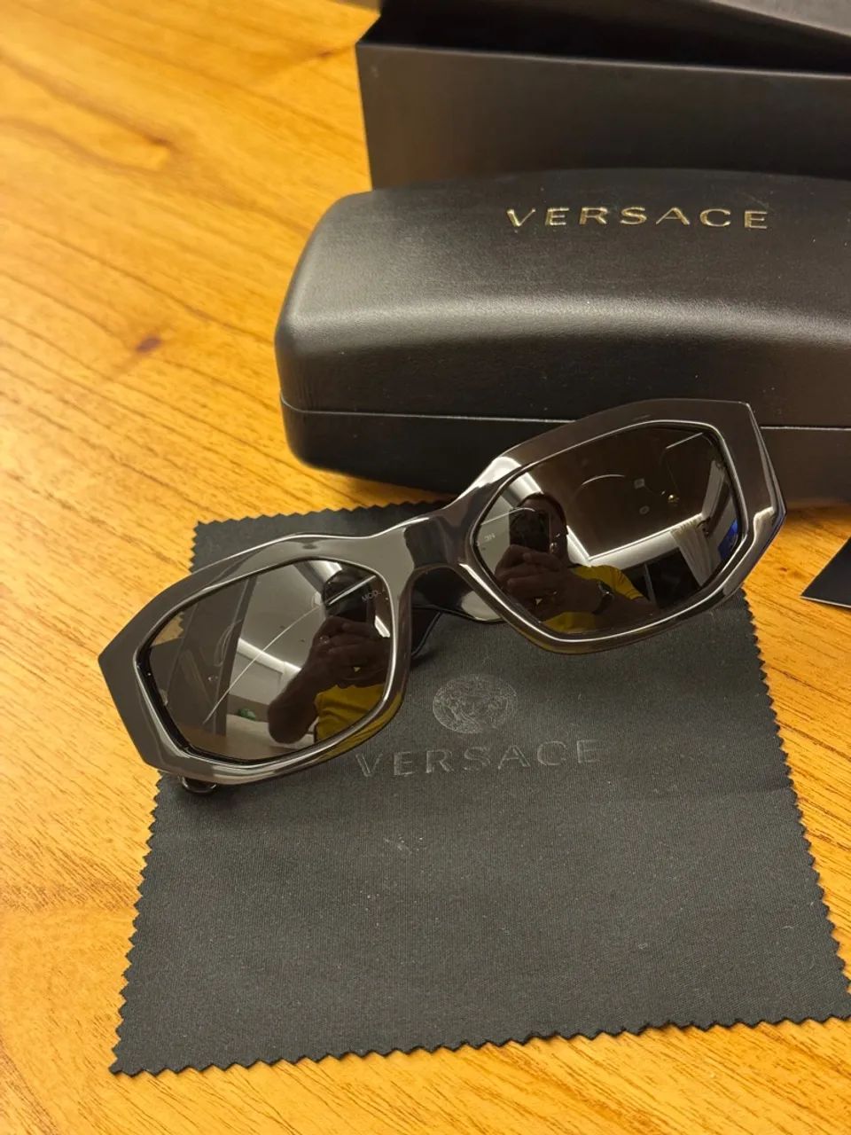Óculos de Sol Versace All Black exclusivo - Foto 3