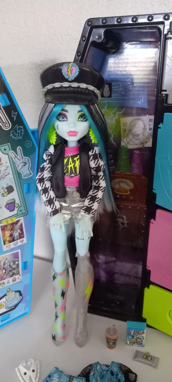 Boneca Frankie Stein Monster high skulltimate secrets