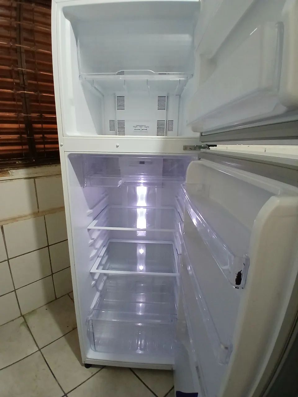 Geladeira Panasonic 387 litros  - Foto 2