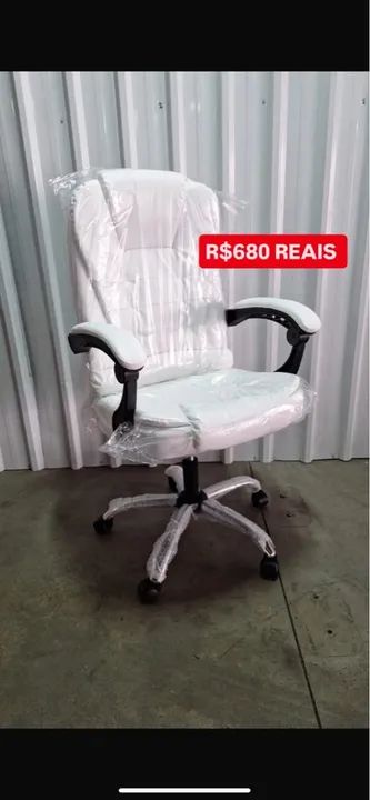 Cadeira de escritório presidente branca