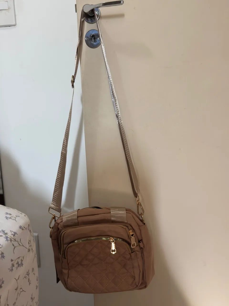 Bolsa YIDA Nova com Detalhes em Matelassê - Foto 3