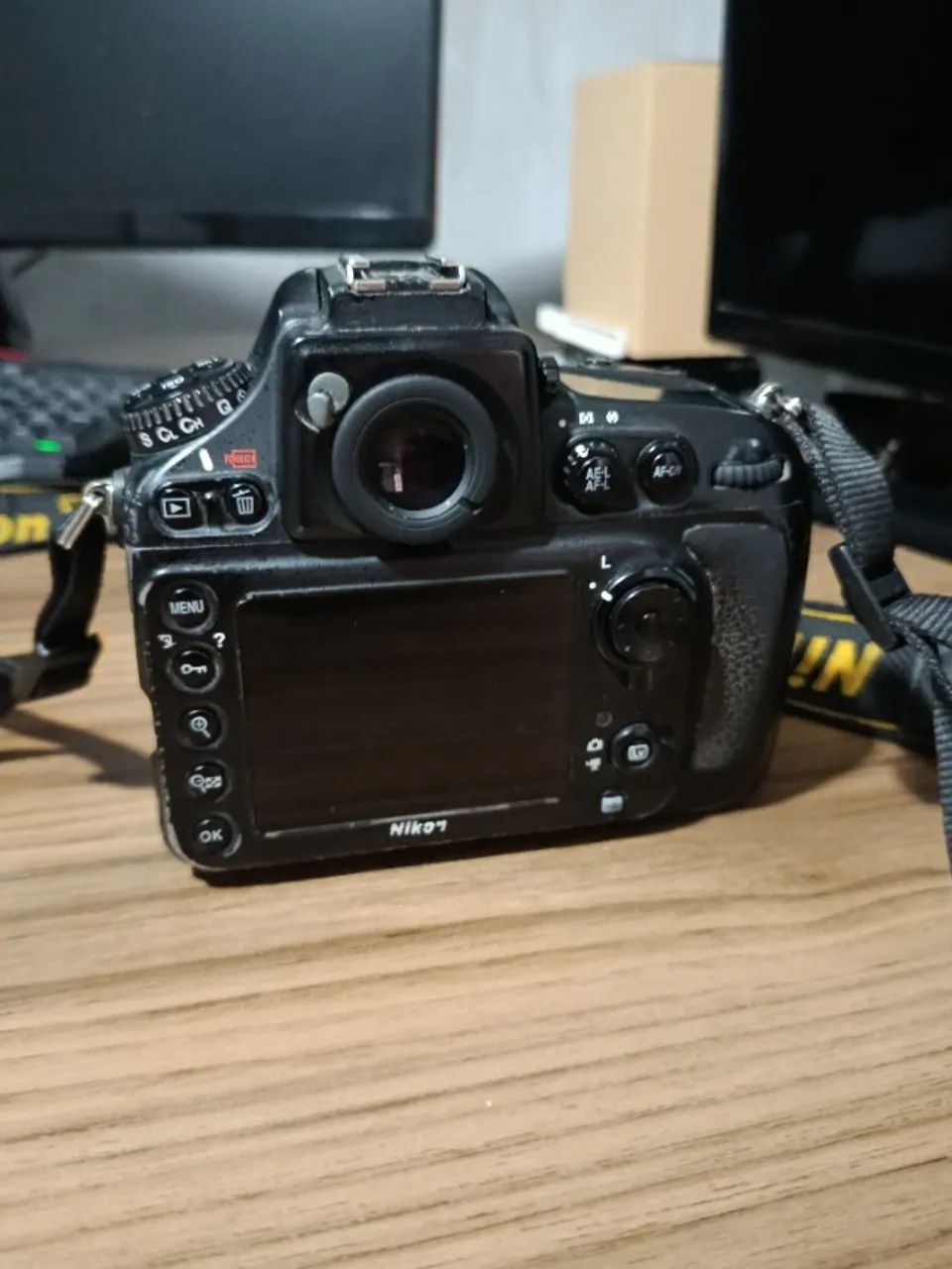 Câmera Nikon 64318618178561122