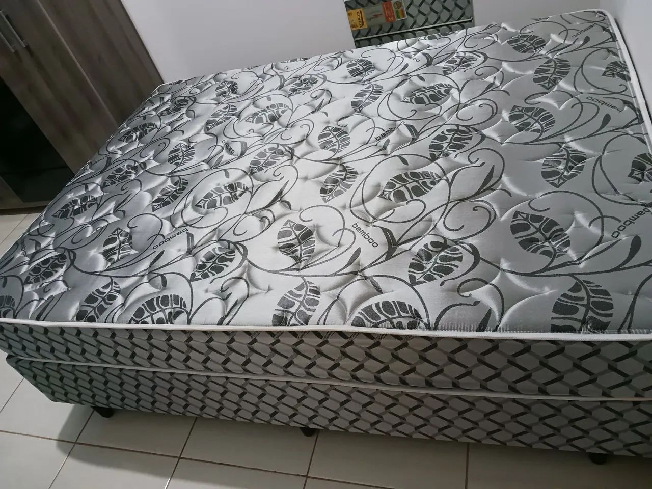 Cama Box casal com Colchão seminova - Foto 3