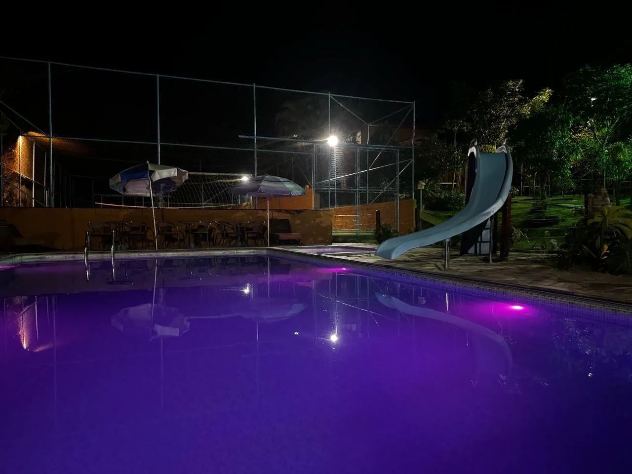 Casa de Temporada com Piscina e Churrasqueira - Foto 3