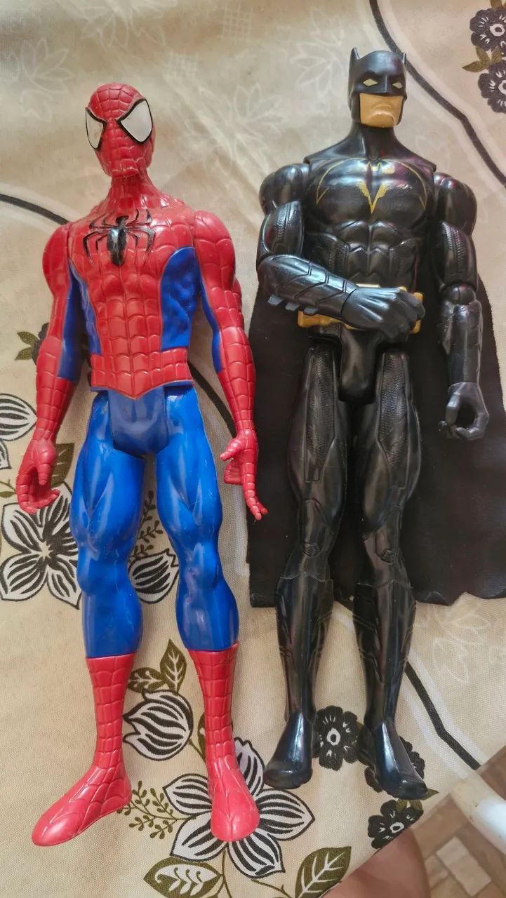 Kit blusas piticas, cobertor com almofada e bonecos 10Anos - Foto 2