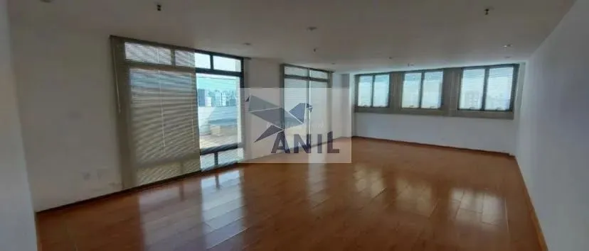 Sala comercial em Funcionários - BH com 3 banheiros por R$ 2,4 mi à venda e R$ 12 mil para