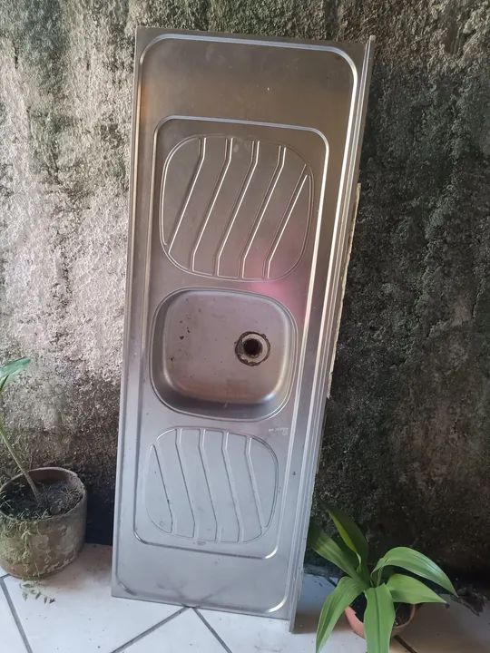 Janela de Ferro com Grade e com os vidros  - Foto 4