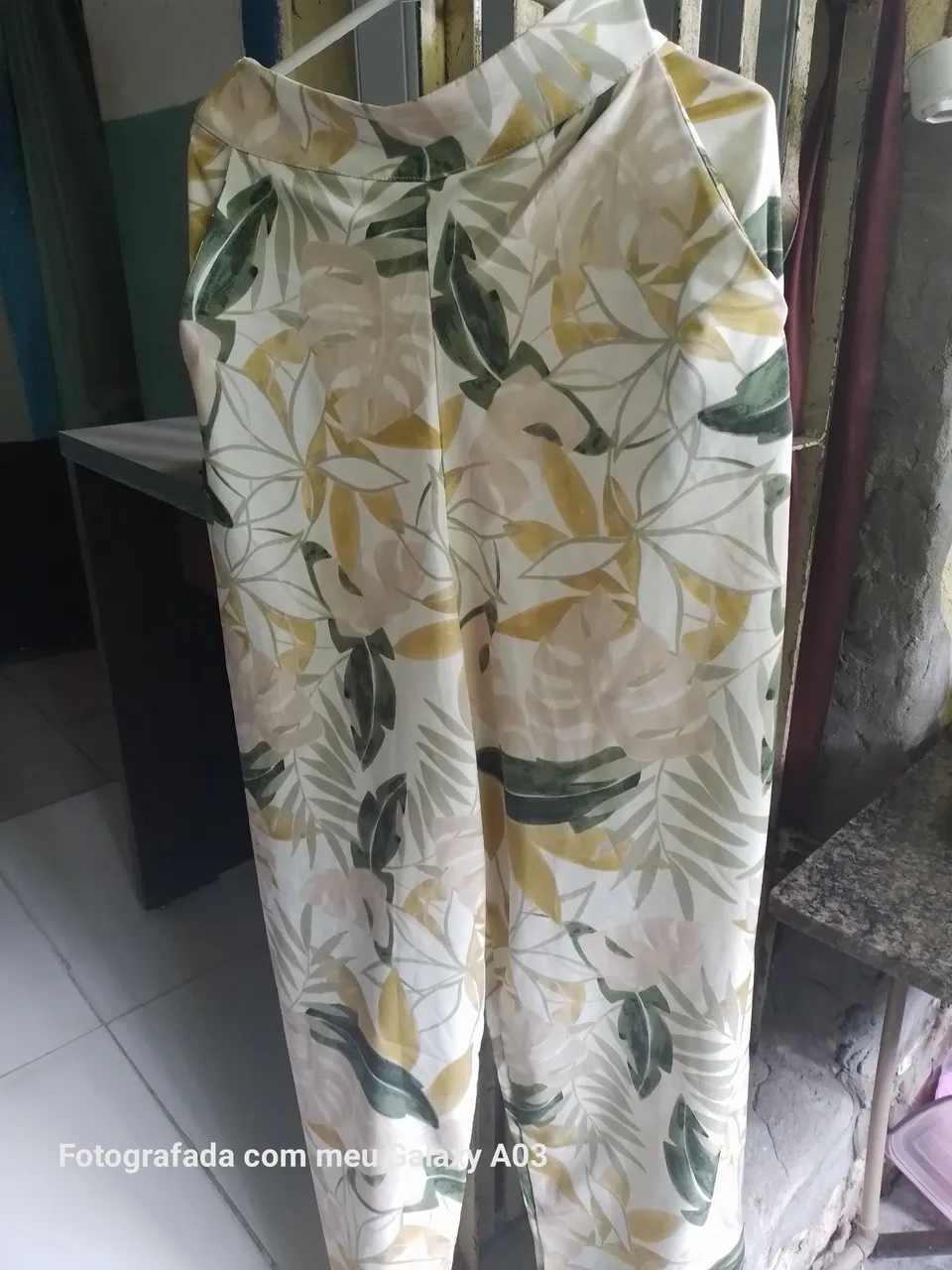 Calça estampada floral