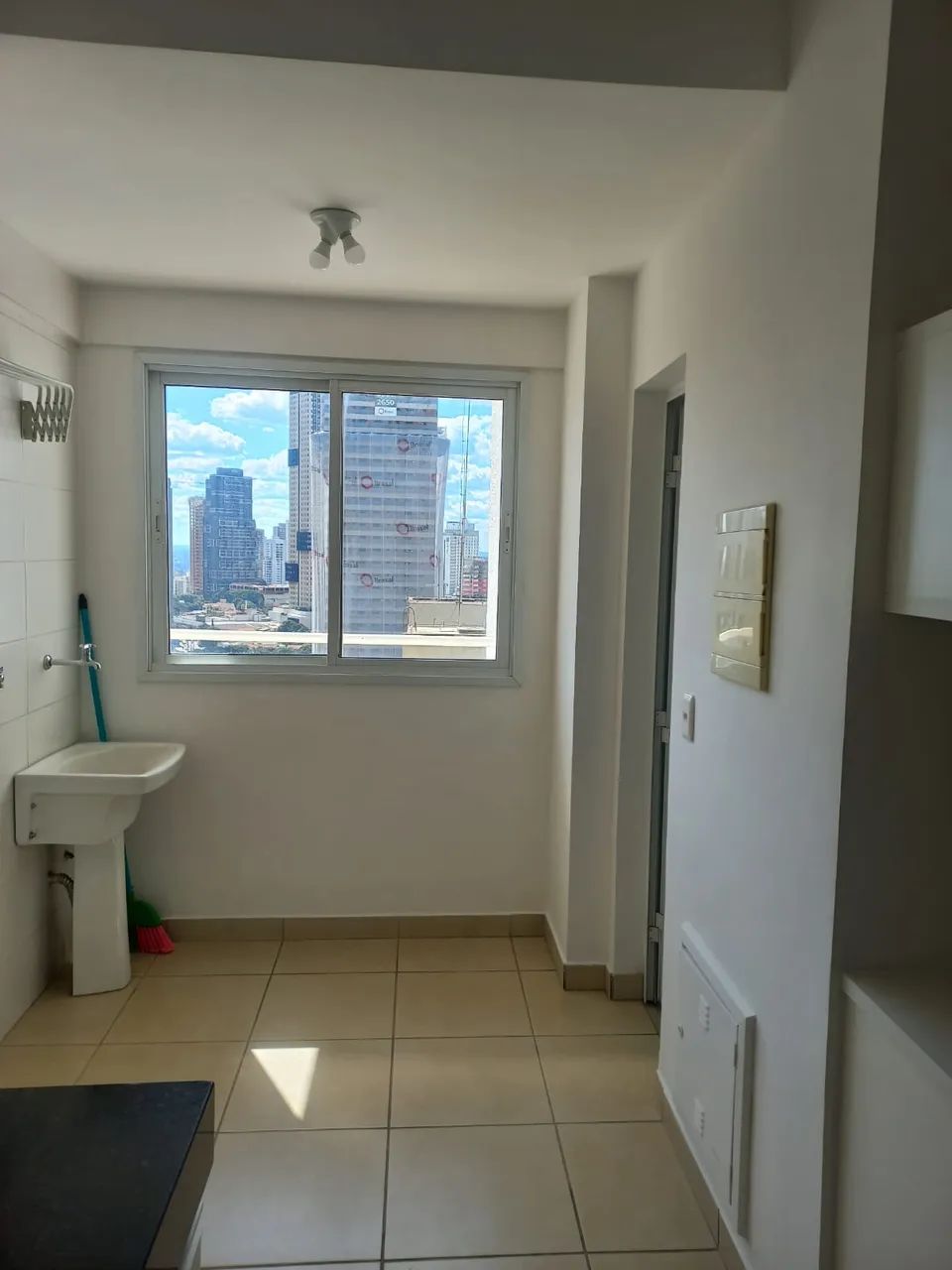 Apartamento para aluguel tem 83 metros quadrados com 3 quartos em Setor Bueno - Goiânia -  - Foto 2