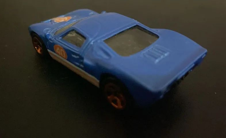 Ford GT40 Azul nº 40 - Hot Wheels - Foto 4