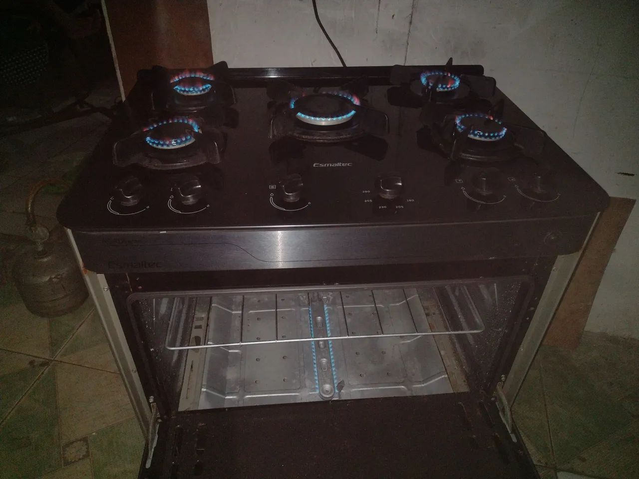 Fogão esmaltec 5 bocas todo de vidro e inox praticamente novo pra hj temos entrega e elet - Foto 3