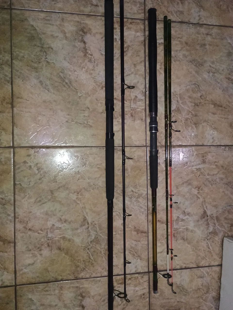 Kit Pesca 2 varas e Molinete Shimano  - Foto 5